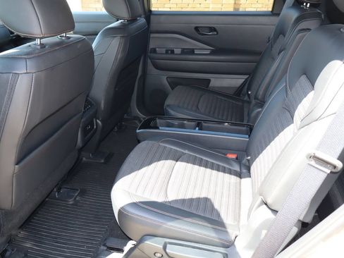 Used 2024 Nissan Pathfinder Rock Creek AWD/4WD image 5