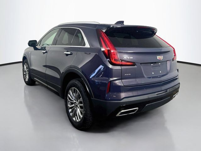 Used 2024 Cadillac XT4 Premium Luxury AWD/4WD image 7