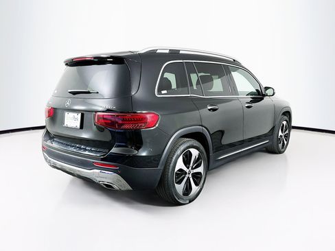 Used 2025 Mercedes-Benz GLB 250 4MATIC image 9