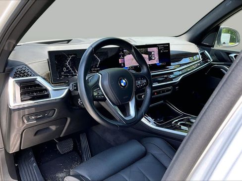 Used 2026 BMW X5 xDrive40i AWD/4WD image 18