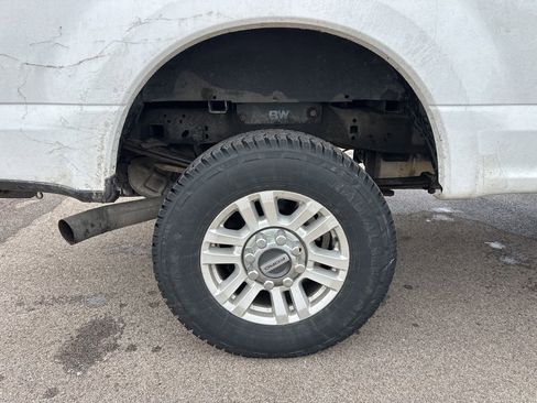 Used 2019 Ford F250 XLT w/ XLT Value Package image 9