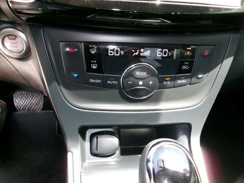 Used 2019 Nissan Sentra SV w/ Special Edition Package image 23