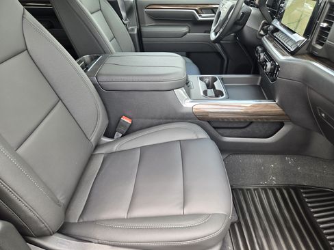 New 2026 Chevrolet Silverado 3500 LT w/ Texas Edition AWD/4WD image 11