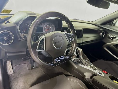 Used 2020 Chevrolet Camaro LS RWD image 10