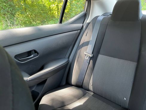 Used 2025 Nissan Sentra SV FWD image 37