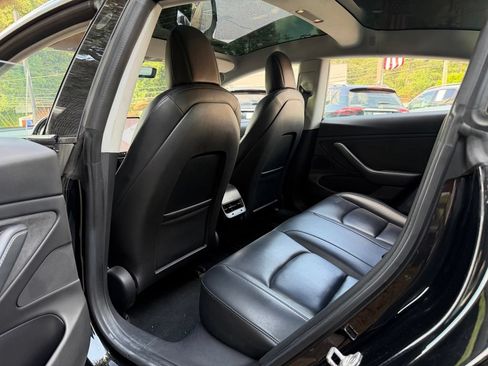 Used 2018 Tesla Model 3 Long Range RWD image 30