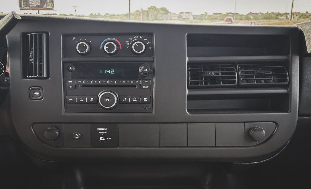 Used 2012 GMC Savana 2500 RWD image 13