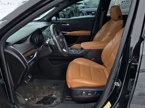 Used 2019 Cadillac XT4 Sport image 5