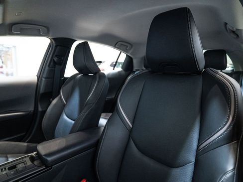 Certified 2025 Toyota Prius XLE image 14