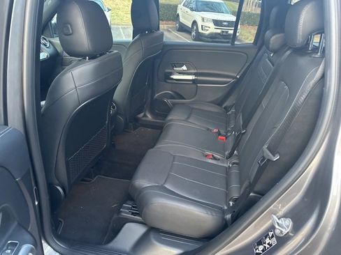 Certified 2021 Mercedes-Benz GLB 250 4MATIC image 9