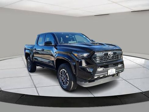 Used 2024 Toyota Tacoma TRD Sport image 4