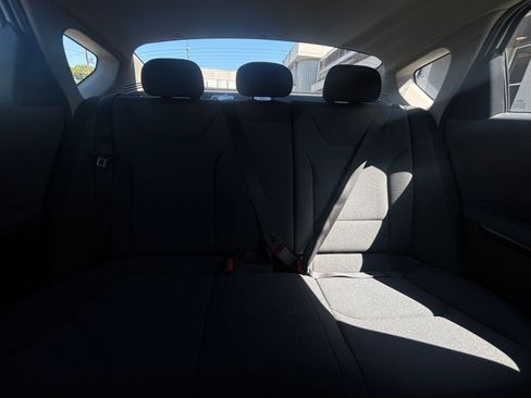 Used 2025 Kia K4 LXS image 38