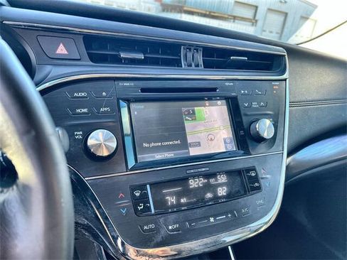 Used 2016 Toyota Avalon Touring image 13