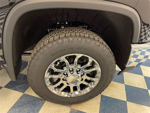 New 2026 Chevrolet Silverado 2500 LTZ w/ LTZ Premium Package image 14