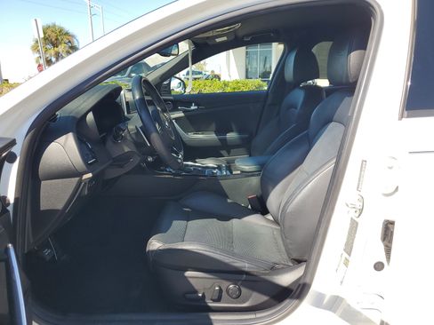 Used 2021 Kia Stinger GT-Line image 14