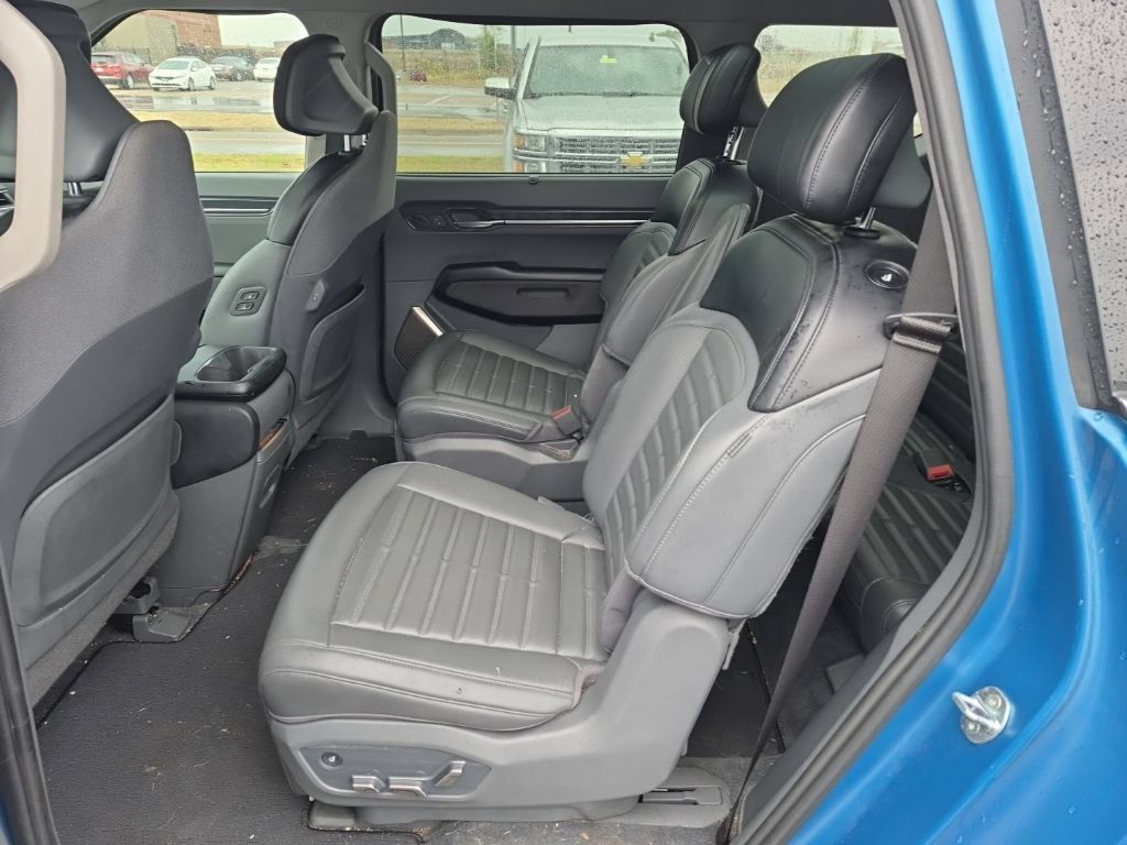 Used 2024 Kia EV9 Land AWD/4WD image 13