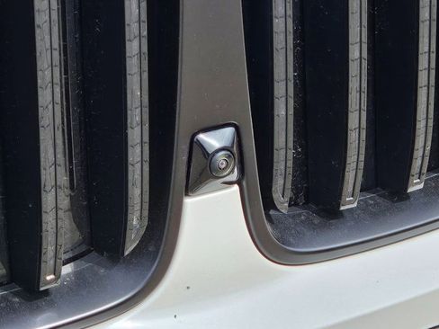 Certified 2024 BMW X7 xDrive40i w/ M Sport Package image 4