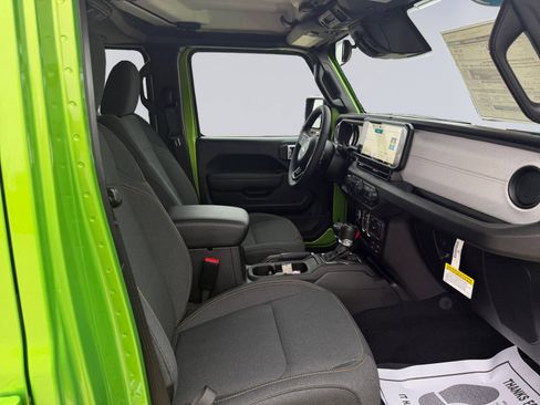 New 2026 Jeep Gladiator Sport image 15