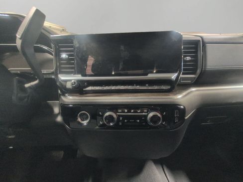 Used 2023 Chevrolet Silverado 1500 RST AWD/4WD image 11