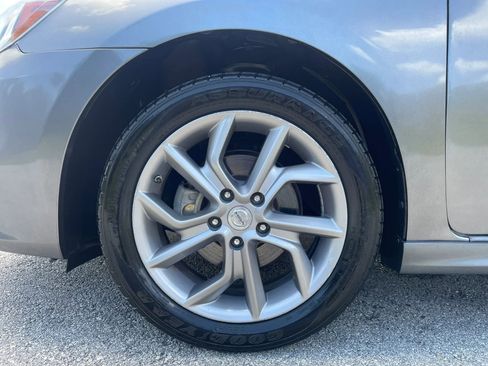 Used 2019 Nissan Sentra SR FWD image 7