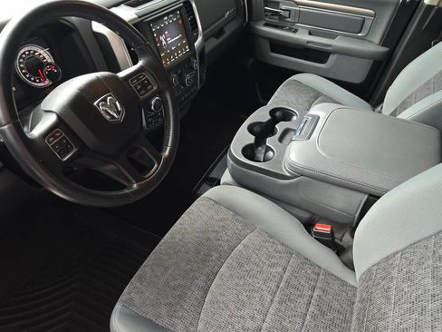 Used 2018 RAM 1500 Big Horn AWD/4WD image 9