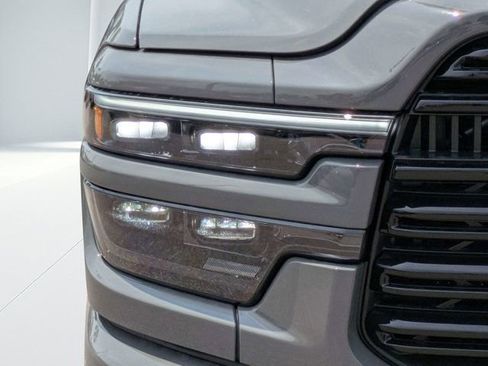 New 2026 RAM 2500 Laramie AWD/4WD image 9