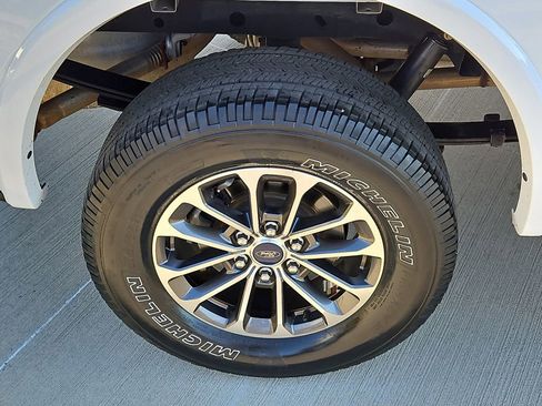 Used 2019 Ford F150 XLT w/ Equipment Group 301A Mid image 10