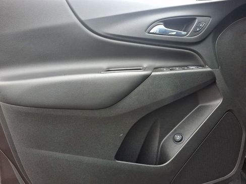 Used 2020 Chevrolet Equinox LT image 12