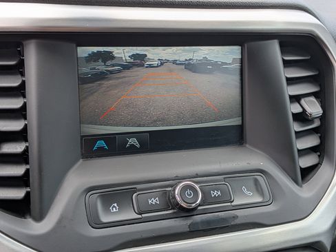 Used 2017 GMC Acadia SLE FWD image 33