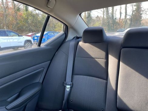 Used 2025 Nissan Altima 2.5 SV image 38