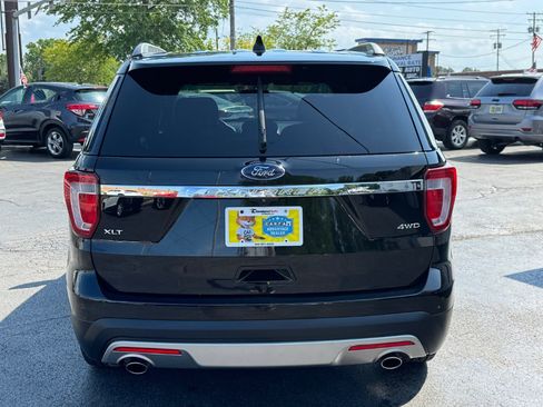 Used 2017 Ford Explorer XLT AWD/4WD image 8