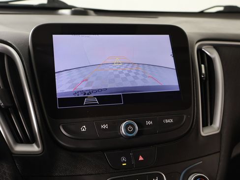 Used 2024 Chevrolet Malibu LT FWD image 6