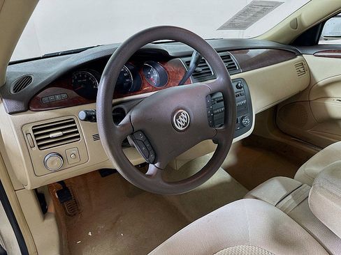 Used 2007 Buick Lucerne CX image 9