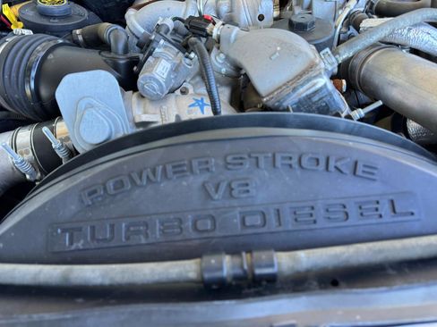 Used 2010 Ford F550 4x4 Crew Cab Super Duty image 30