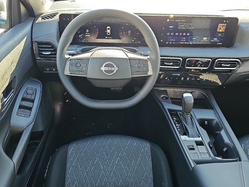 New 2026 Nissan Sentra SV w/ SV Convenience Package image 8