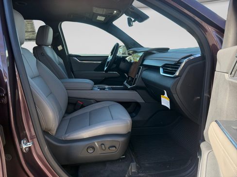 New 2026 GMC Acadia Elevation w/ Black Edition image 17