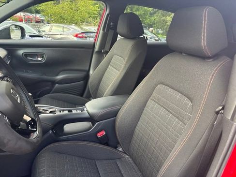 Used 2024 Honda HR-V Sport image 17
