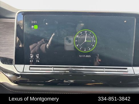 Used 2025 Volkswagen Atlas SEL Premium R-Line image 19