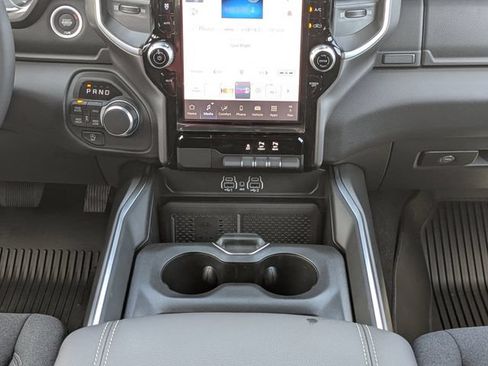 New 2026 RAM 1500 Big Horn AWD/4WD image 19