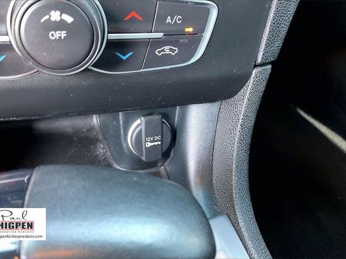 Used 2023 Dodge Charger SXT image 31