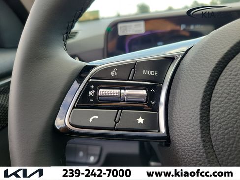 New 2026 Kia Seltos S FWD image 22