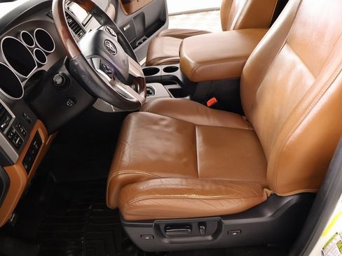 Used 2016 Toyota Sequoia Platinum image 11