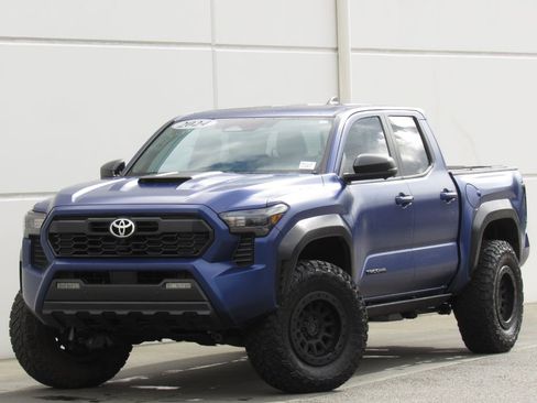 Used 2024 Toyota Tacoma TRD Sport w/ TRD Sport Premium Package AWD/4WD image 1
