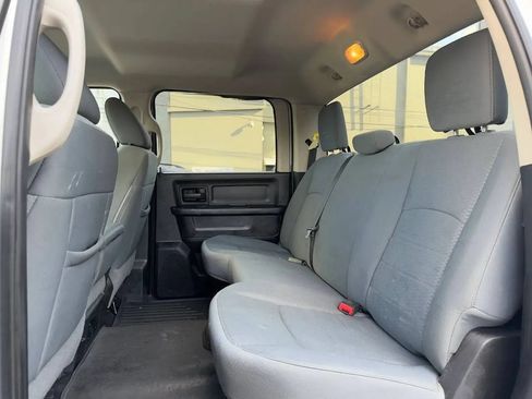 Used 2014 RAM 3500 Tradesman w/ Chrome Appearance Group AWD/4WD image 16