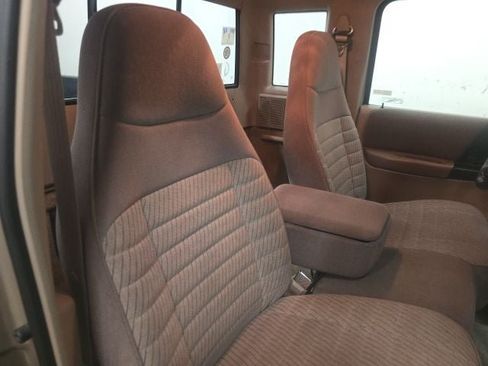 Used 1993 Ford Ranger XLT RWD image 4