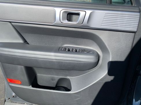 Used 2025 Hyundai Santa Fe SEL image 18