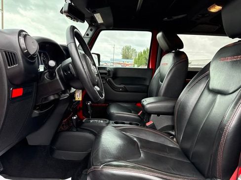 Used 2017 Jeep Wrangler Rubicon AWD/4WD image 16