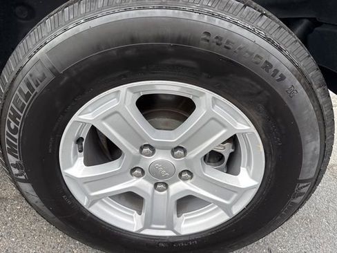 Used 2022 Jeep Wrangler Unlimited Sport image 16