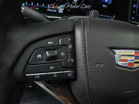 Used 2021 Cadillac Escalade Sport Platinum w/ LPO, ONYX Package AWD/4WD image 10