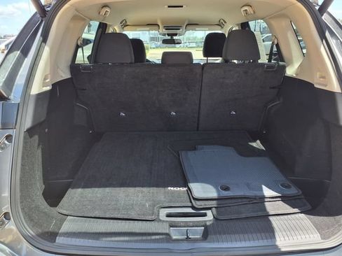 Used 2025 Nissan Rogue SV FWD image 8